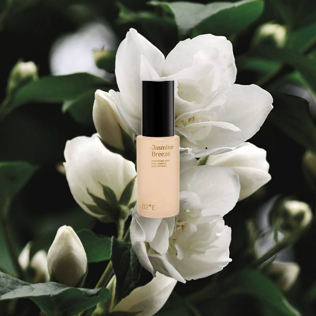 Buy 82E By Deepika Padukone Jasmine Breeze Hydrating Face Mist With Jasmine and Peptides Online in USA from Chaijava. Fast shipping available.