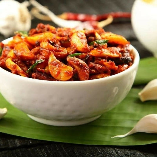 konaseema Garlic Pickle (Veluli Pachadi)