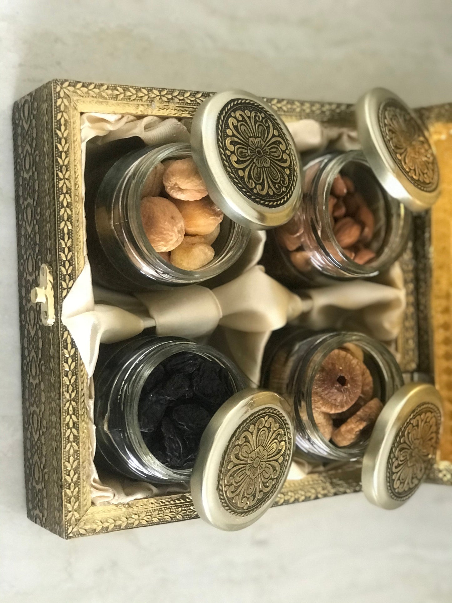 SK Mithaii Assorted Dry Fruit Gift Box | Almond | Figs | Apricot | Black Resins | 4 Jars